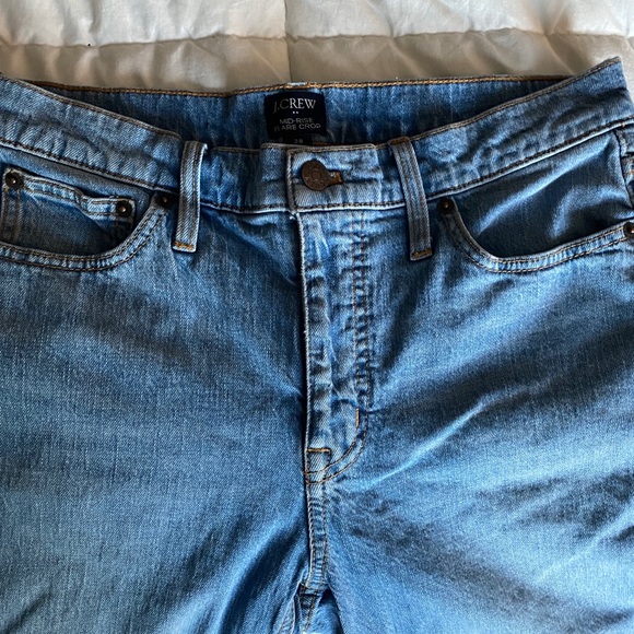 J crew mid rise flare crop Jean - Picture 3 of 4